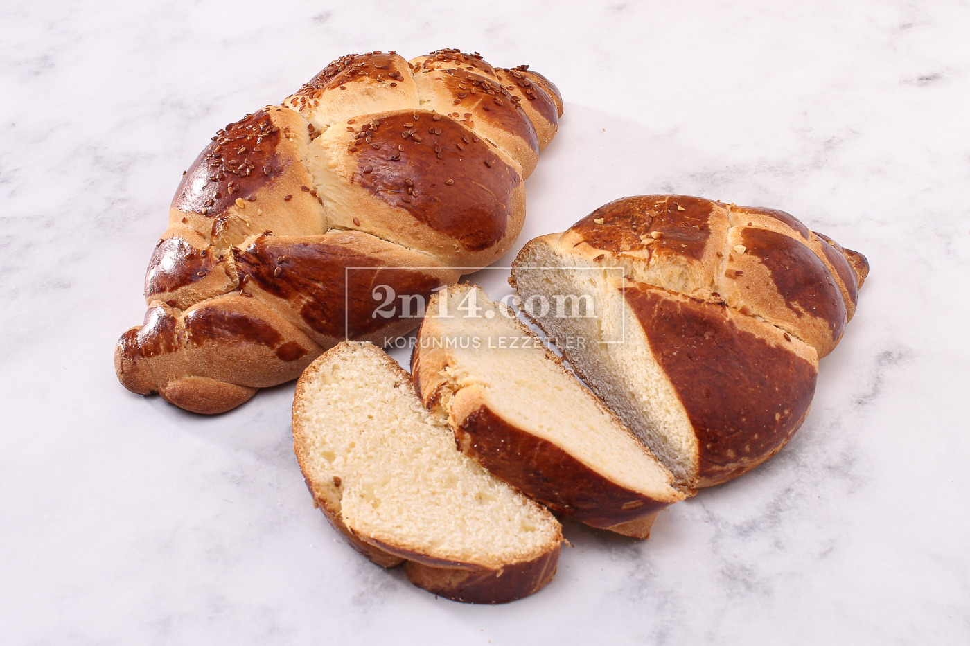Karabuğday Paskalya Çöreği
