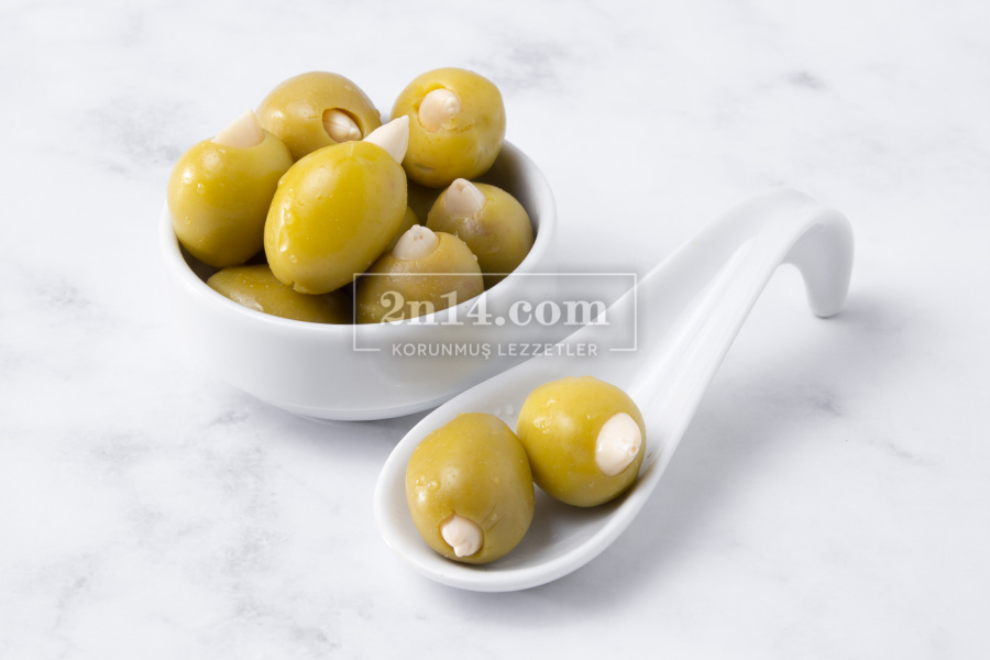Badem Dolgulu Yeşil Zeytin (GDO - Kurşun - Pestisit Analizli)