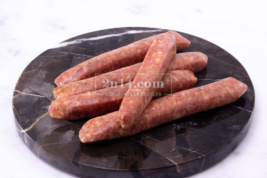 Dana-Kuzu Sosis - Yerli Besi - (Nitrat-Nitrit-PhH-Hormon-Antibiyotik-GDO Analizli)