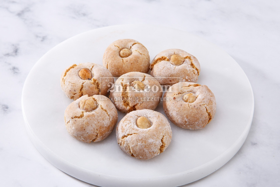 glutensiz-badem-unlu-amaretti