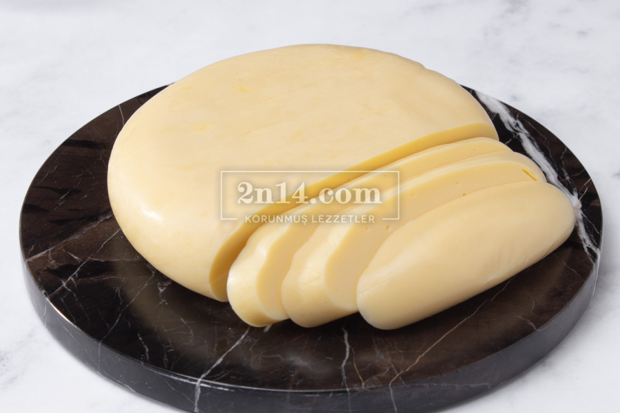 Mandıramızdan Kars Taze - Göbek Kaşarı (Salmonella - Koagula - L.Monocyt - GDO Analizli) - 2n14 Genetiği Korunmuş Lezzetler