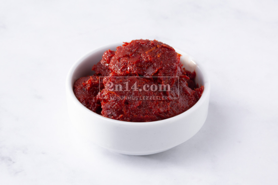 Acı Biber Salçası - Güneş Kurusu (Pestisit 500 Etken Madde - Aflatoksin - Ağır Metal Analizli)