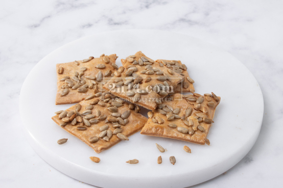 Karabuğday Ayçekirdekli Yaprak Galeta (GDO'suz - Taş Değirmen Unundan - Analizli)